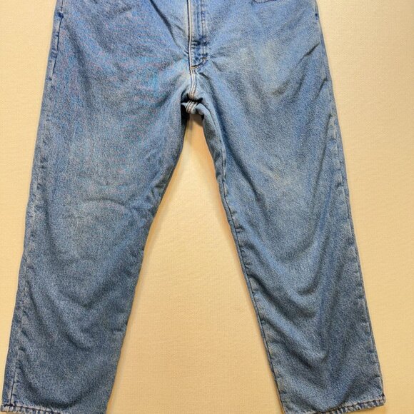 L.L.Bean Men's Classic Fit Straight Jeans Stretch Denim Size 40x29 Blue Mid Wash - Picture 3 of 11